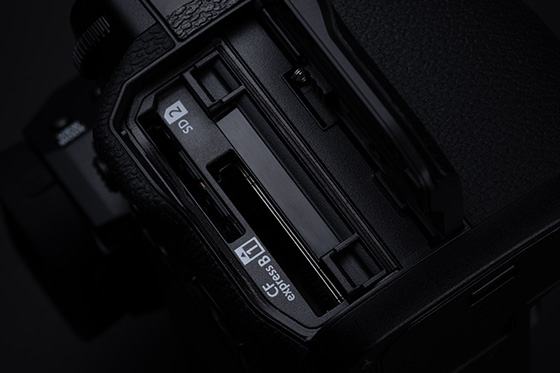 Bezlusterkowiec Fujifilm X-H2S + dodatkowy akumulator Fujifilm NP-W235 gratis