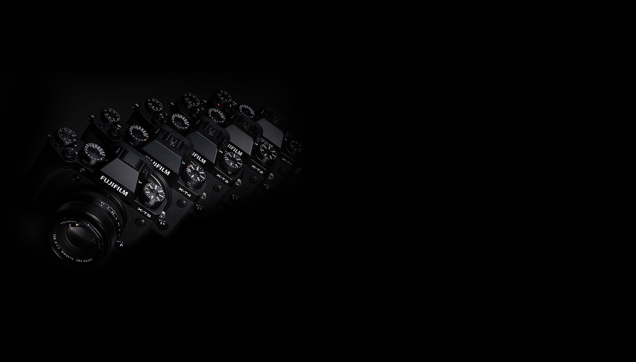 Bezlusterkowiec Fujifilm X-T5 czarny + XF 18-55/2.8-4 OiS R