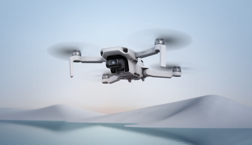 dron umożliwia transmisję wideo w wysokiej rozdzielczości HD na odległość do 6 km