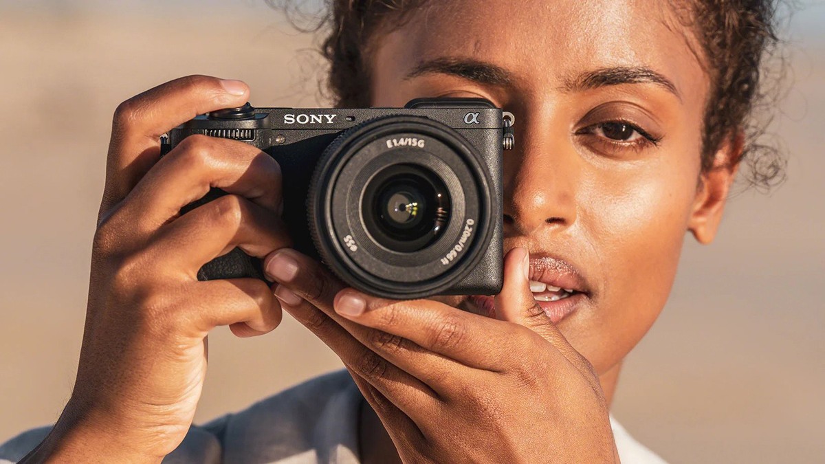 Bezlusterkowiec Sony A6700  – czy zadowoli współczesnego twórcę?