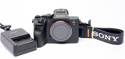 Bezlusterkowiec Sony A7R IV A + x2 Lexar SDXC 64GB 2000x (300MB/s) - sn:3773311 - Używany