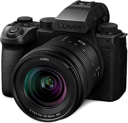 Bezlusterkowiec Panasonic Lumix S5IIX + 20-60mm f/3.5-5.6 + Dobierz obiektyw Lumix z rabatem do 4400 PLN